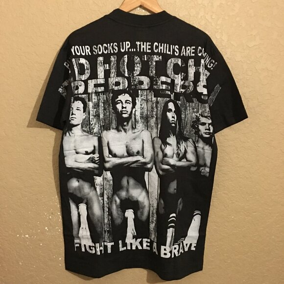 Red Hot Chili Peppers All Over Print T-Shirt Giant XL Modern - Picture 3 of 5